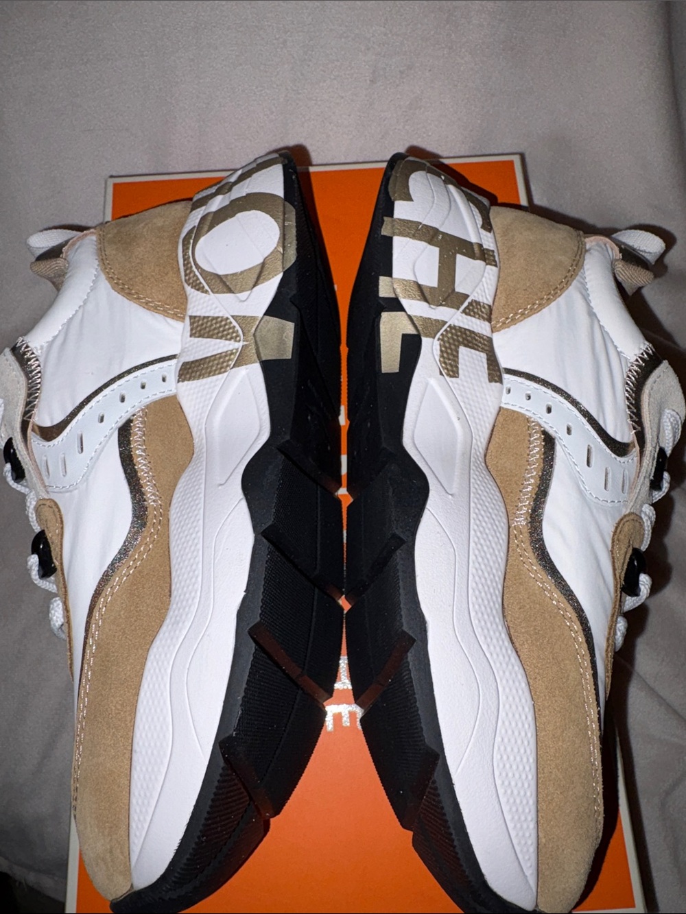 NWT VOILE BLANCHE CLUB105 Suede and Nylon Sneaker in Caramel - White - Picture 13 of 14